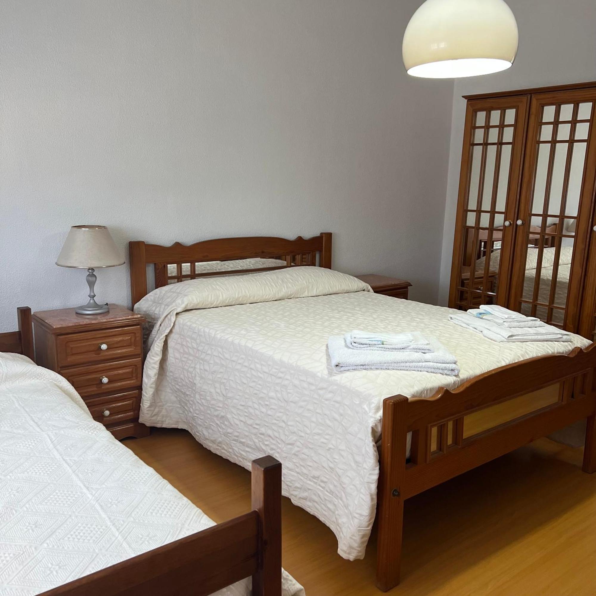 Alojamento Das Laranjeiras Fernao Ferro Ngoại thất bức ảnh