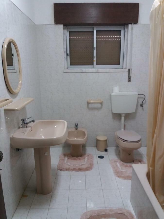 Alojamento Das Laranjeiras Fernao Ferro Ngoại thất bức ảnh